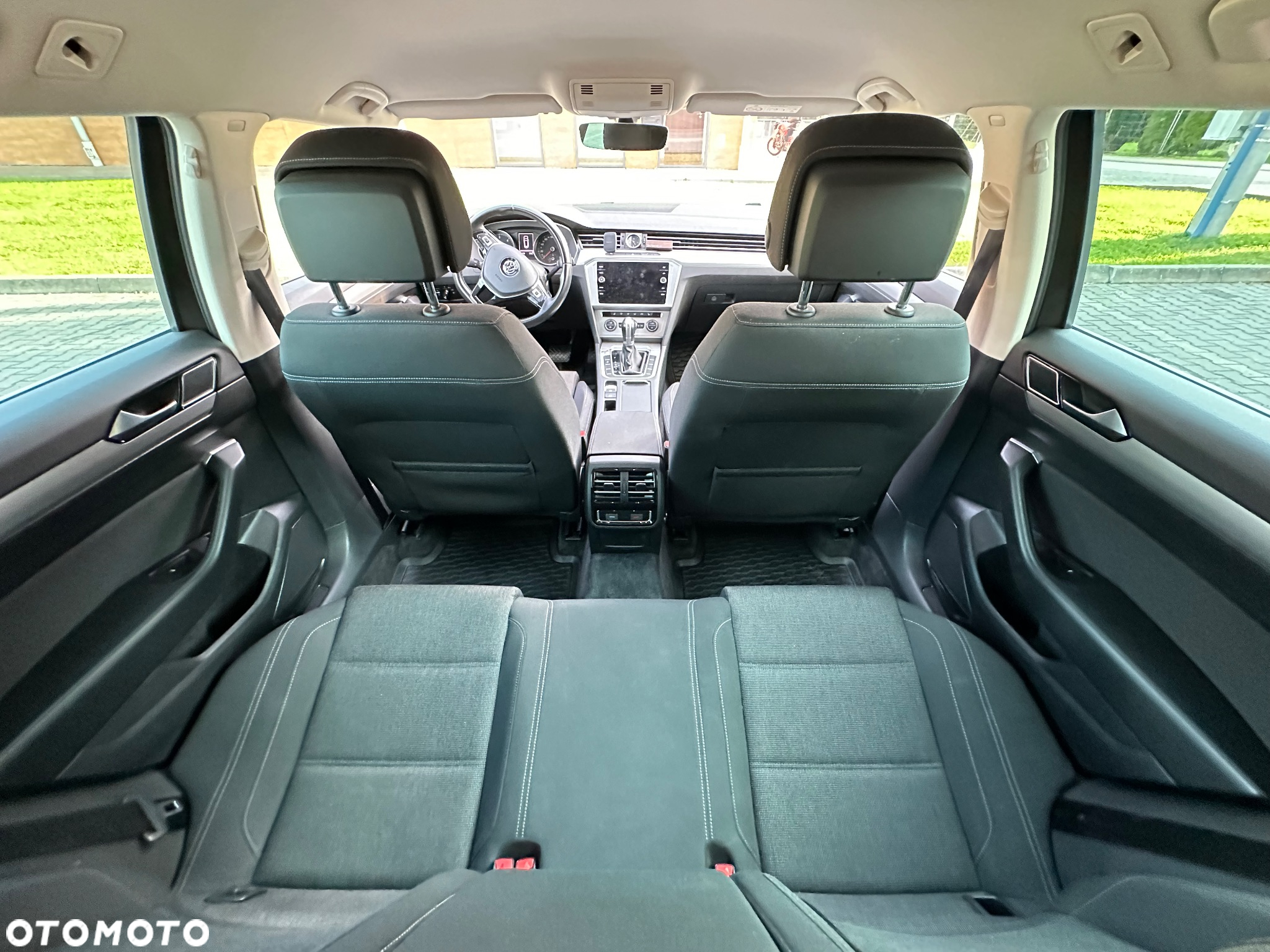 Volkswagen Passat Variant 2.0 TDI SCR DSG Comfortline - 17