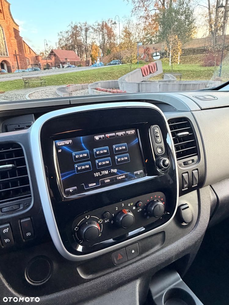 Renault Trafic - 16