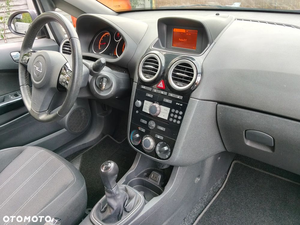 Opel Corsa - 11