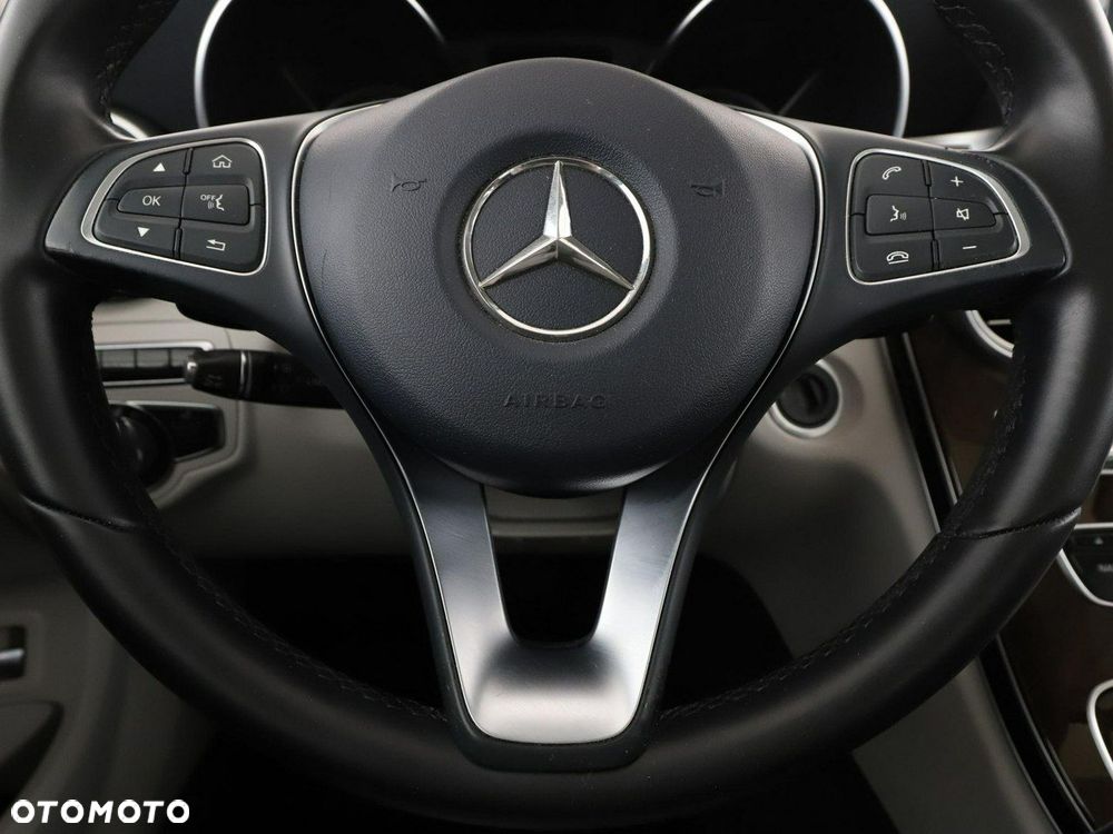 Mercedes-Benz Klasa C 300 7G-TRONIC Exclusive - 22