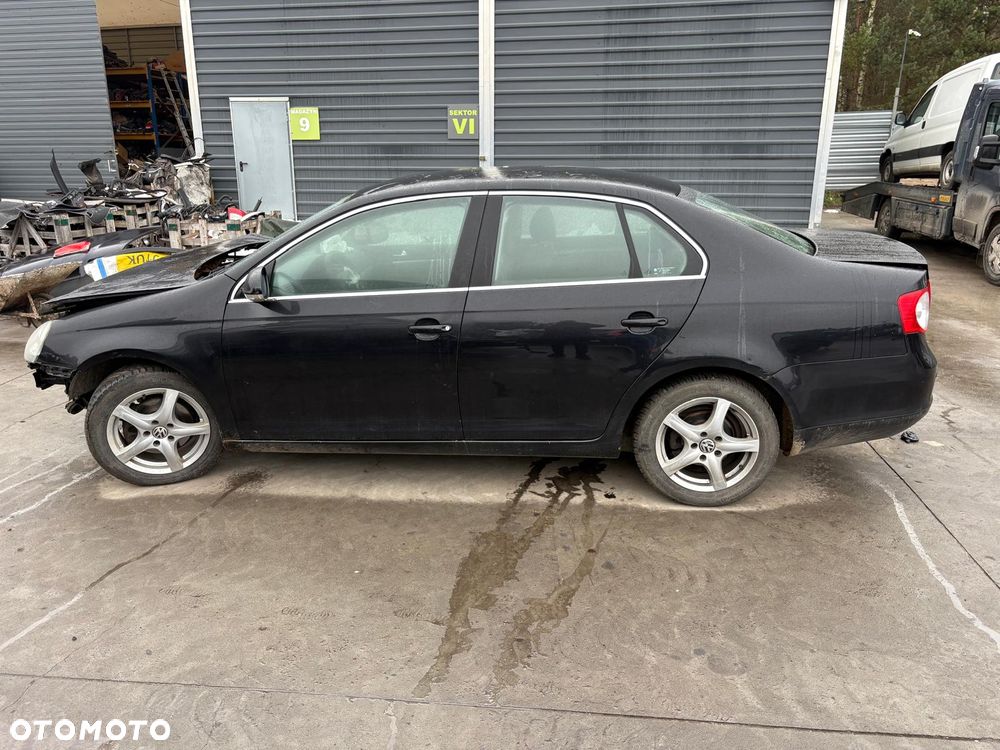 Volkswagen Jetta 07R 1.4 103 KW NA CZĘŚCI - 2