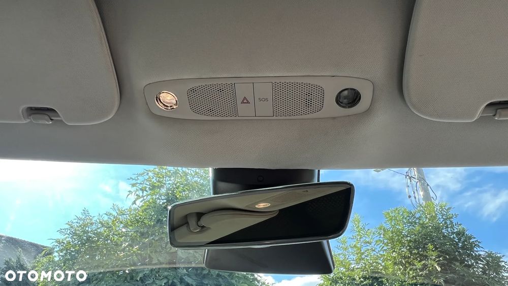 Tesla Model 3 Langstreckenbatterie Allradantrieb Dual Motor Performance - 20