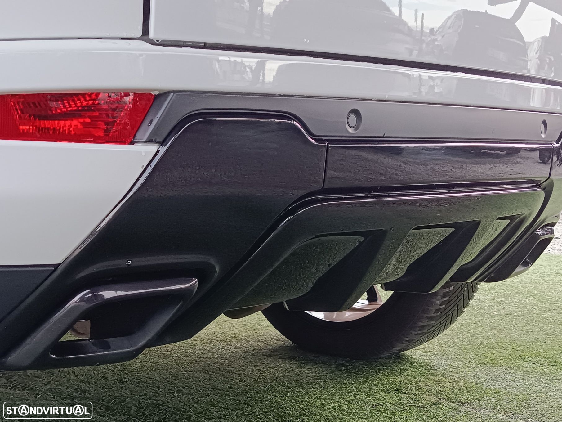Land Rover Range Rover Evoque 2.0 TD4 HSE Dynamic Auto - 24