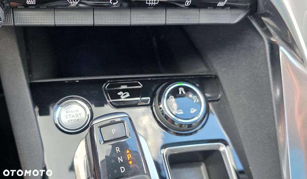 Peugeot 3008 1.6 PureTech GPF Crossway S&S EAT8 - 19