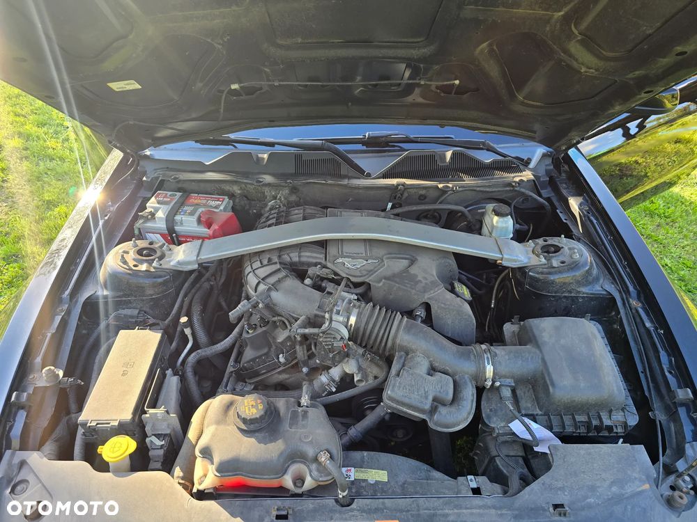 Ford Mustang 3.7 V6 Premium - 27
