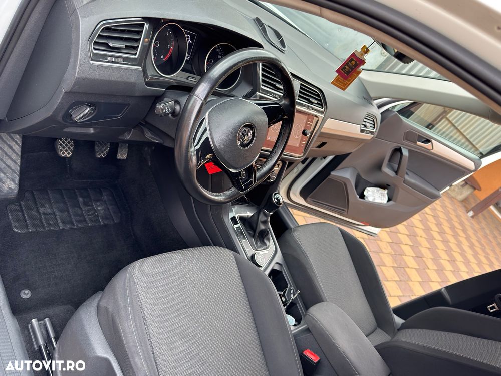 Volkswagen Tiguan 2.0 TDI DPF 4Mot Trendline - 9