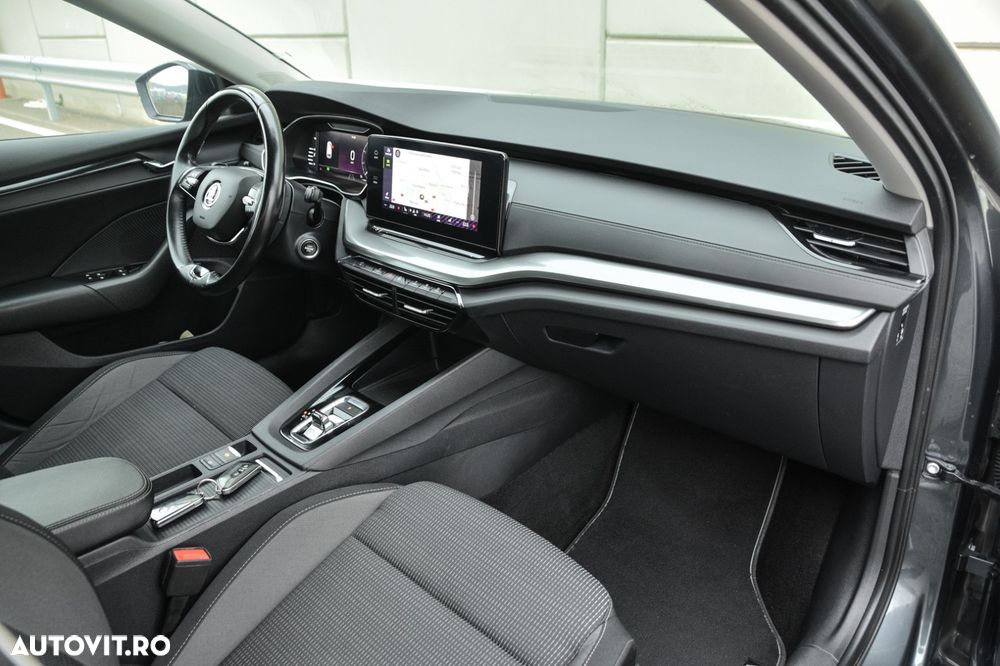 Skoda Octavia Combi 2.0 TDI DSG First Edition - 7