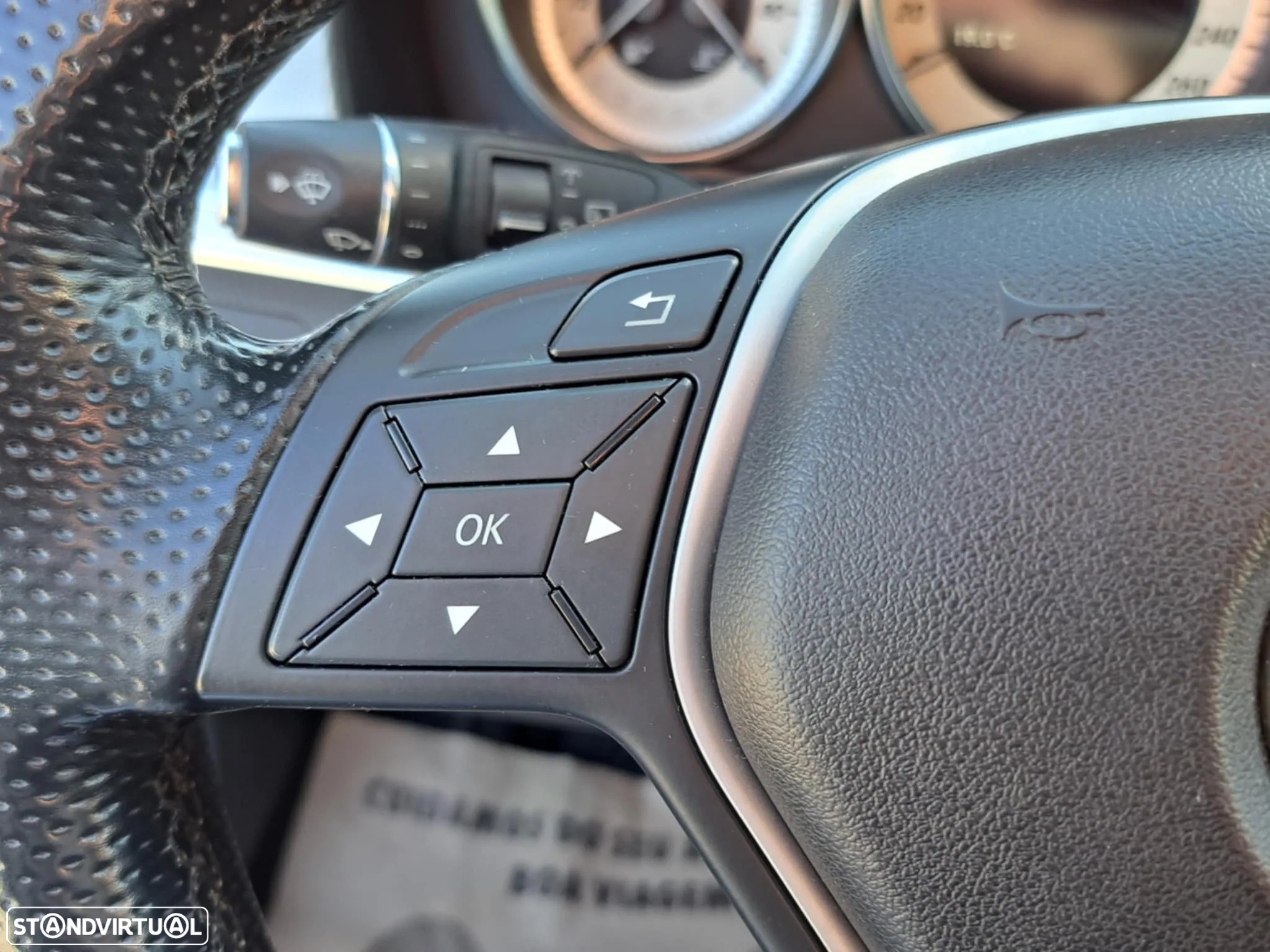 Mercedes-Benz E 220 BlueTEC Avantgarde - 29