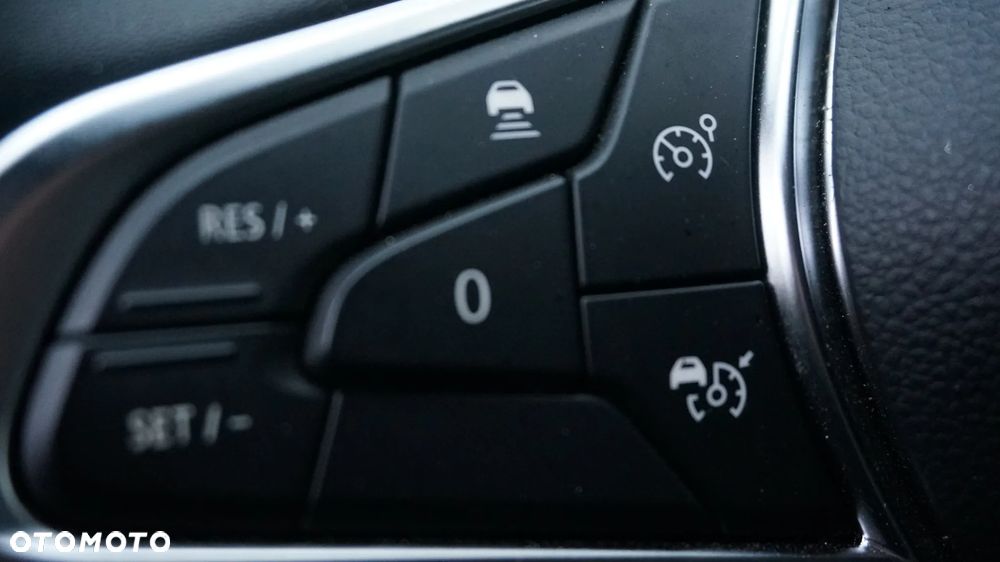 Renault Trafic Grand 2.0 dCi EDC - 18