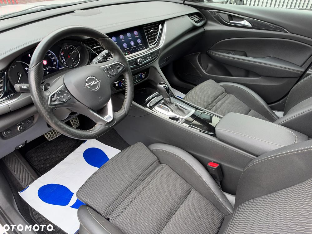 Opel Insignia 2.0 CDTI 4x4 GSi S&S - 8