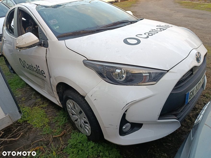 Toyota Yaris - 4