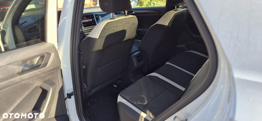 Volkswagen T-Roc 1.5 TSI ACT Premium - 10