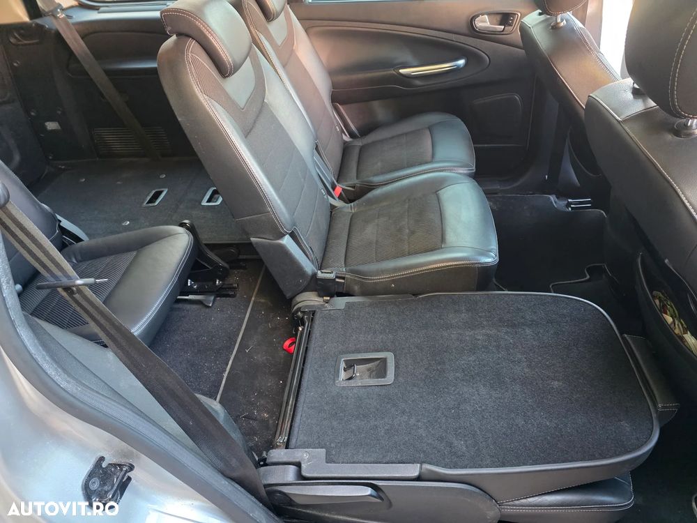 Ford Galaxy 2.0 TDCi Powershift Titanium - 13