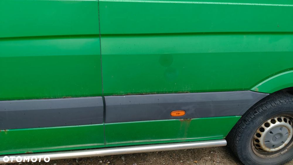 Mercedes-Benz Sprinter - 15