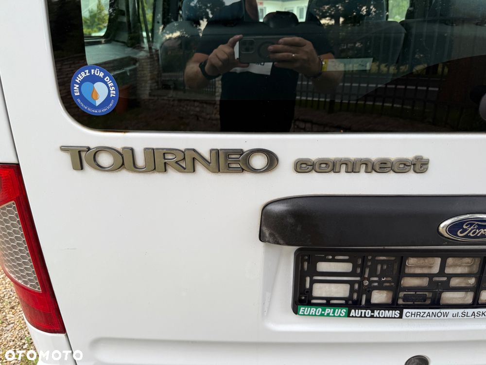 Ford Tourneo Connect - 3