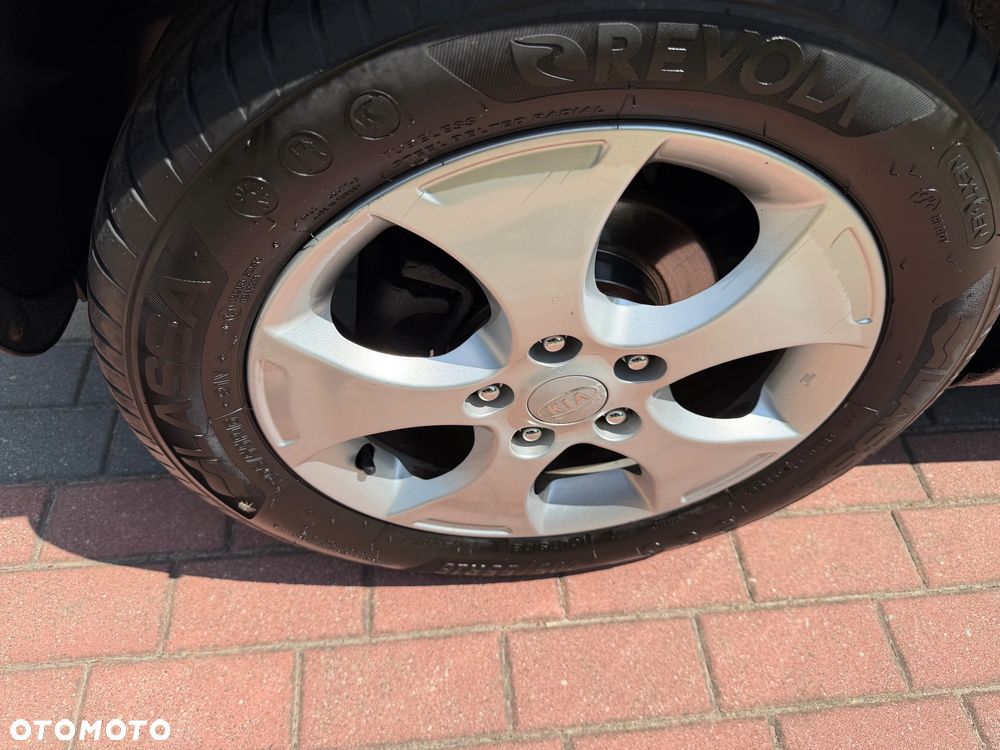 Kia Venga 1.6 CVVT Dream Team Edition - 19