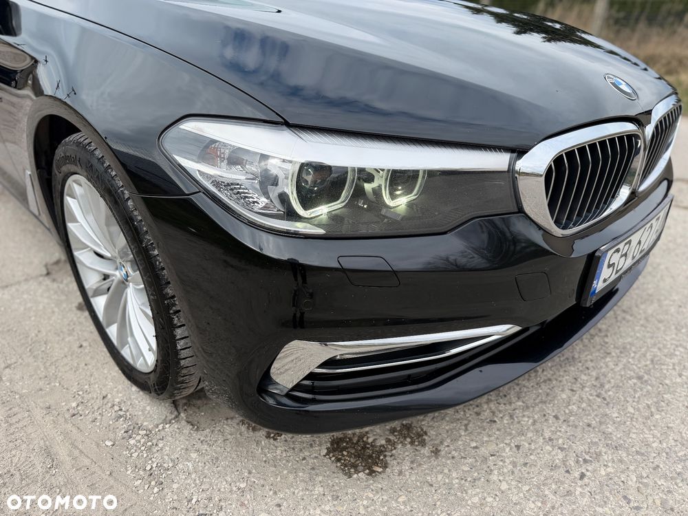 BMW Seria 5 530d xDrive Luxury Line - 17