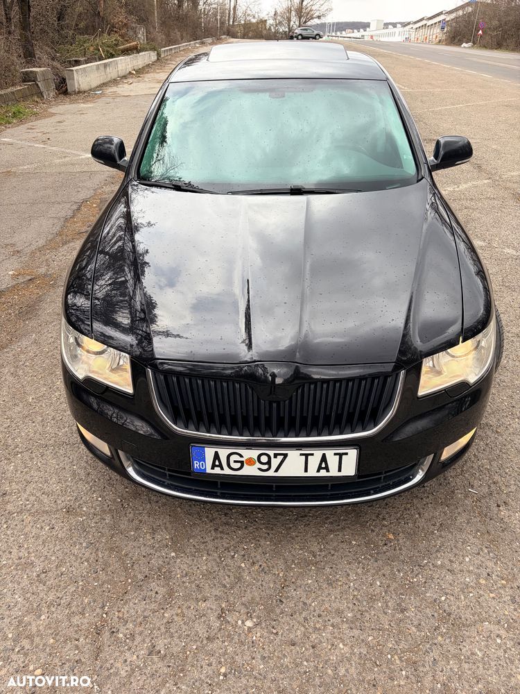 Skoda Superb 2.0 TDI Ambition DSG - 6