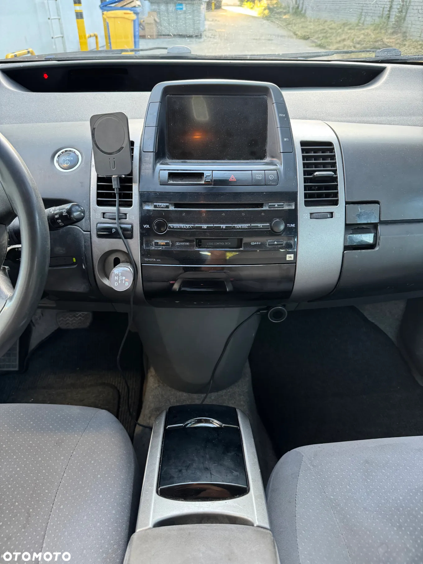 Toyota Prius - 10