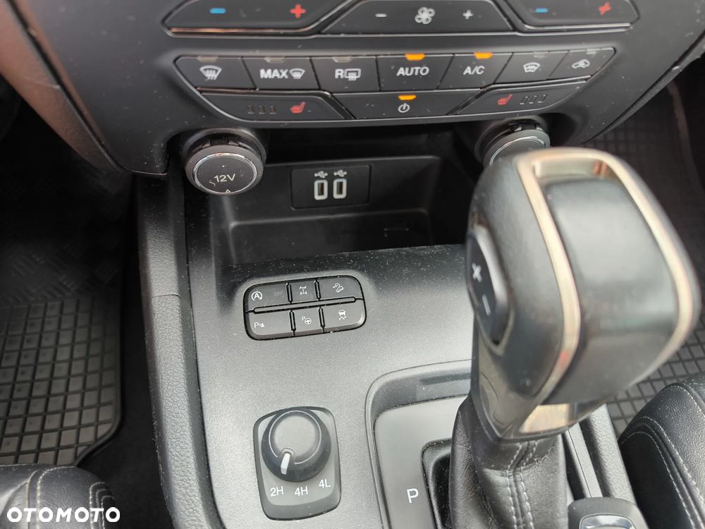 Ford Ranger 2.0 EcoBlue 4x4 DC Limited - 21