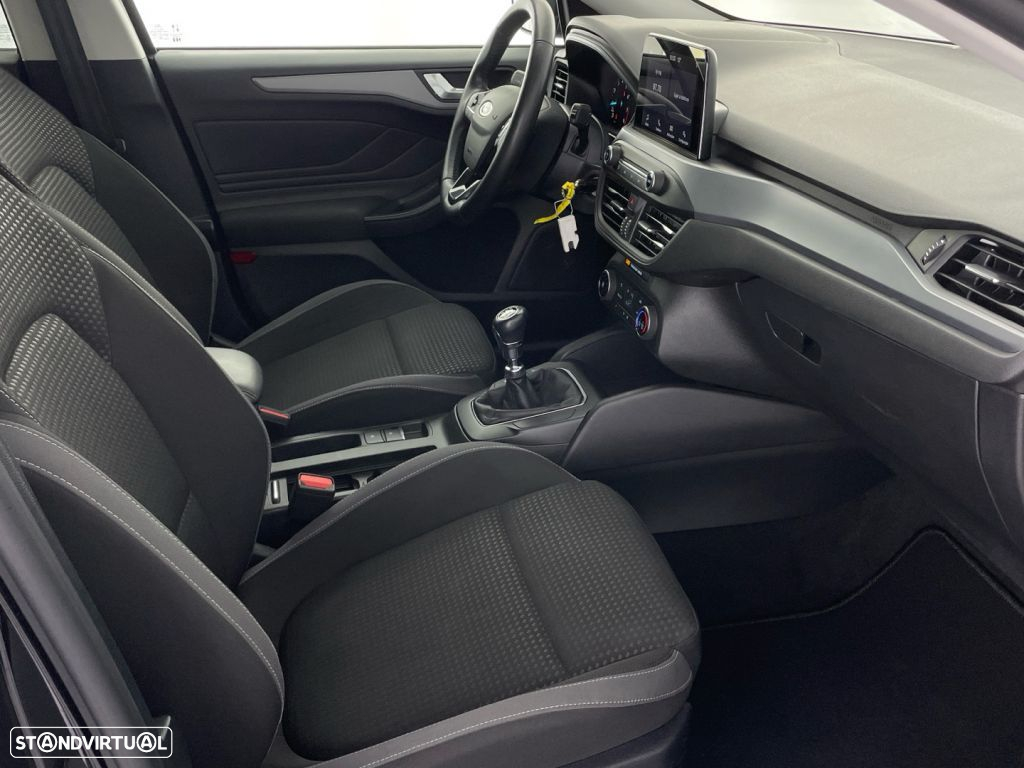 Ford Focus 1.0 EcoBoost Connected - 23