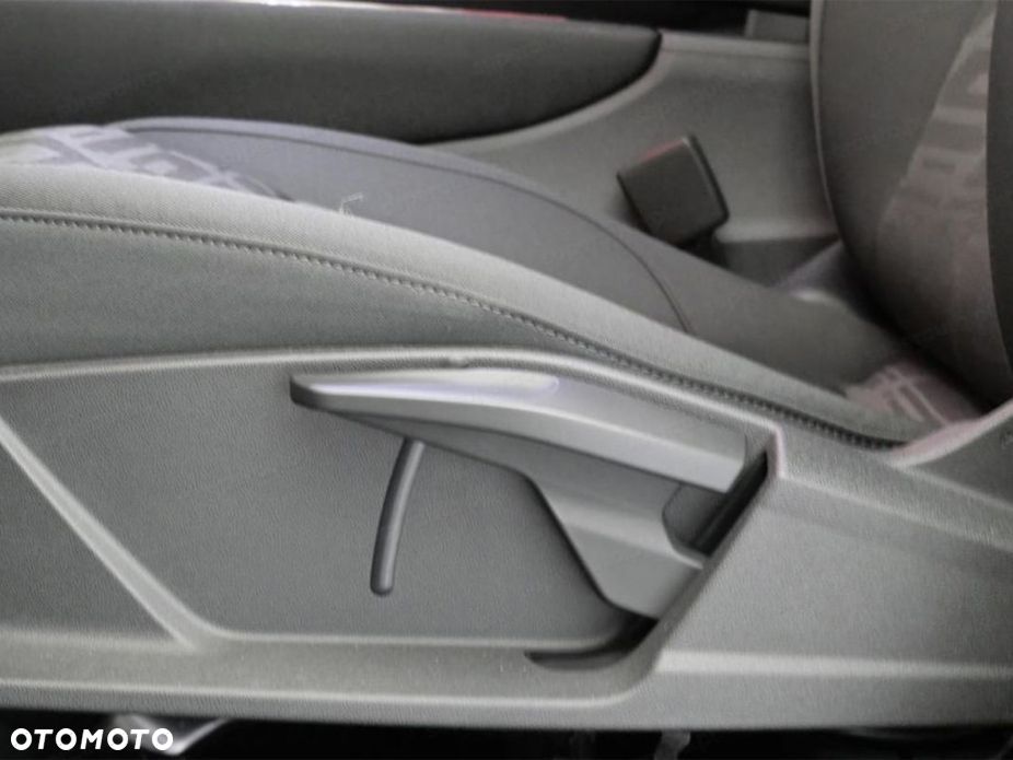 Audi Q3 TFSI mHEV 110 kW S tronic - 14