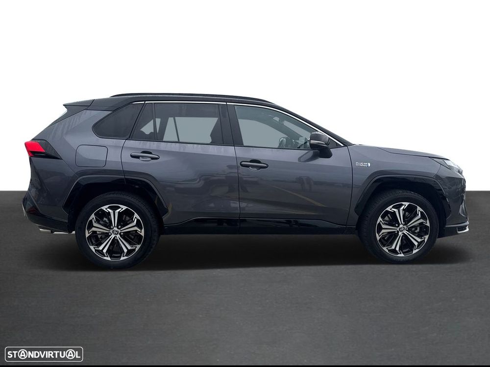 Toyota RAV4 - 10