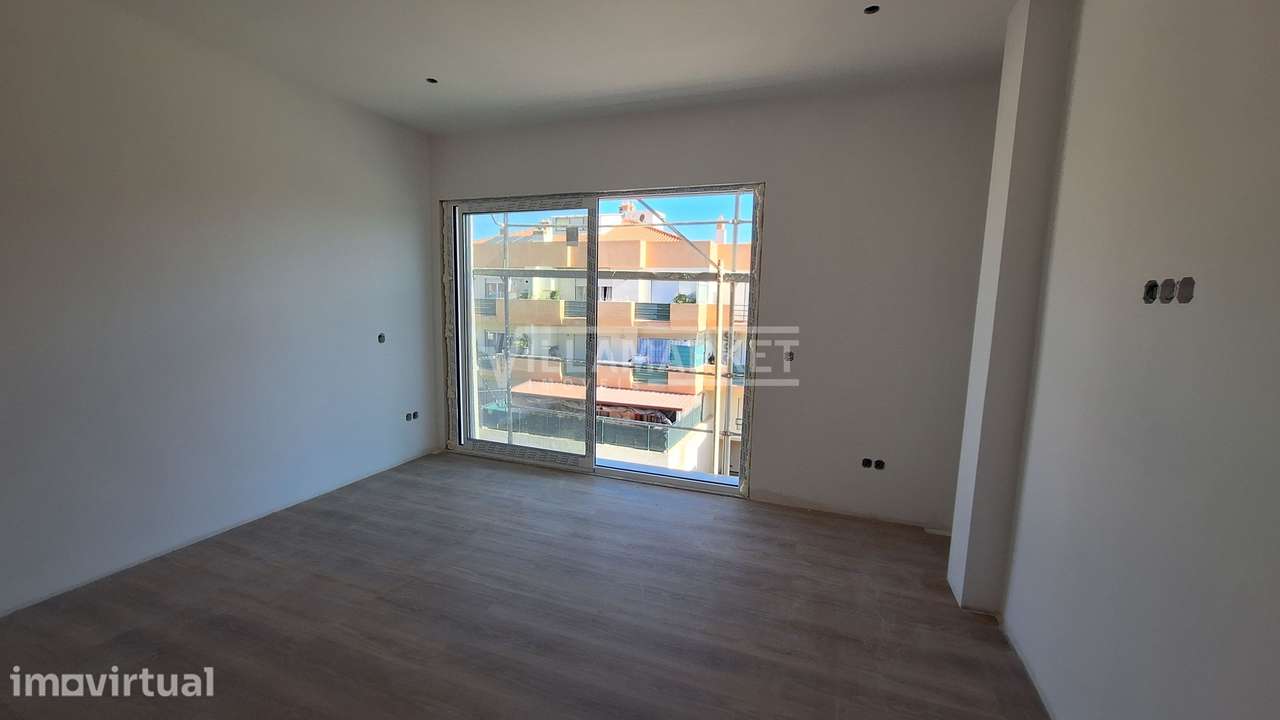 Apartamentos T2 com garagem e elevador em Algoz / Silves - Grande imagem: 4/13