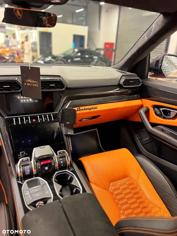 Lamborghini Urus Standard - 10