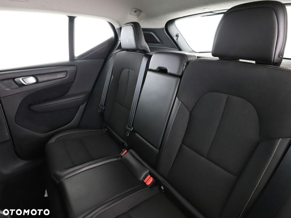 Volvo XC 40 T3 Momentum - 18