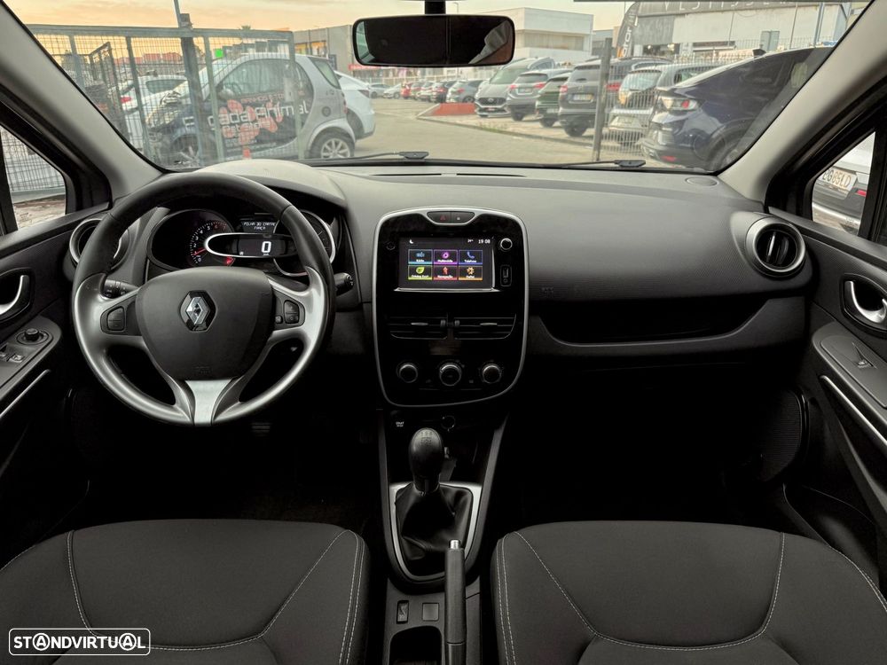 Renault Clio 0.9 TCe Limited - 16