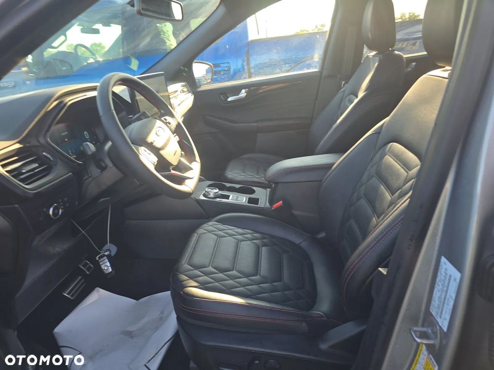 Ford Escape - 9
