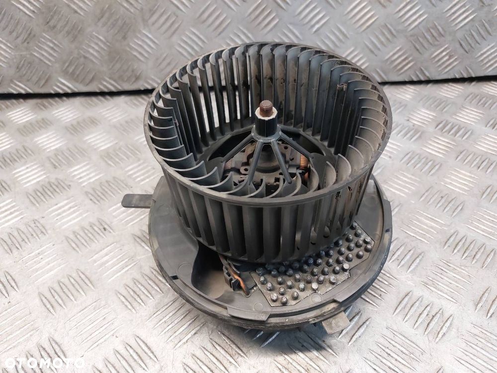 DMUCHAWA WENTYLATOR NAWIEWU VOLKSWAGEN PASSAT B6 3C0907521 3C1820015G - 1