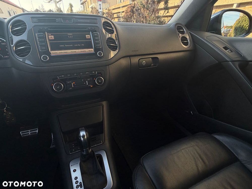 Volkswagen Tiguan 2.0 TDI 4Mot R-Style DSG - 23