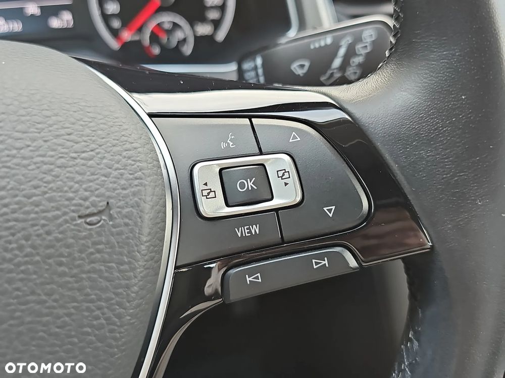 Volkswagen T-Roc 1.0 TSI Advance - 22