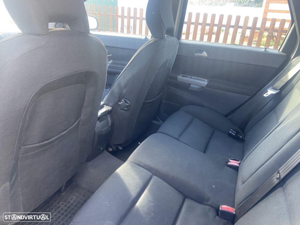 Volvo V50 2.0 D Momentum - 4