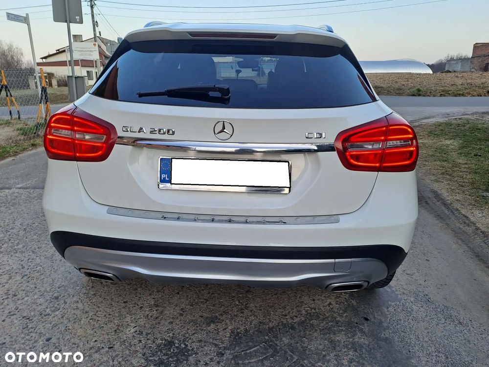 Mercedes-Benz GLA 200 (CDI) d - 7