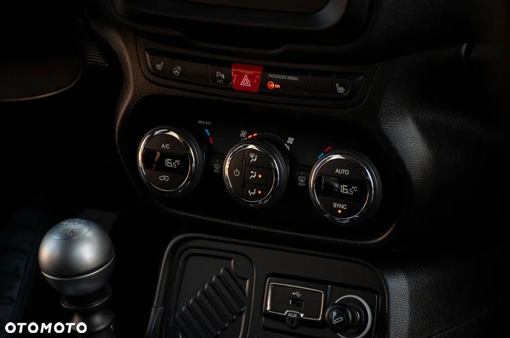 Jeep Renegade 1.4 MultiAir Longitude - 30