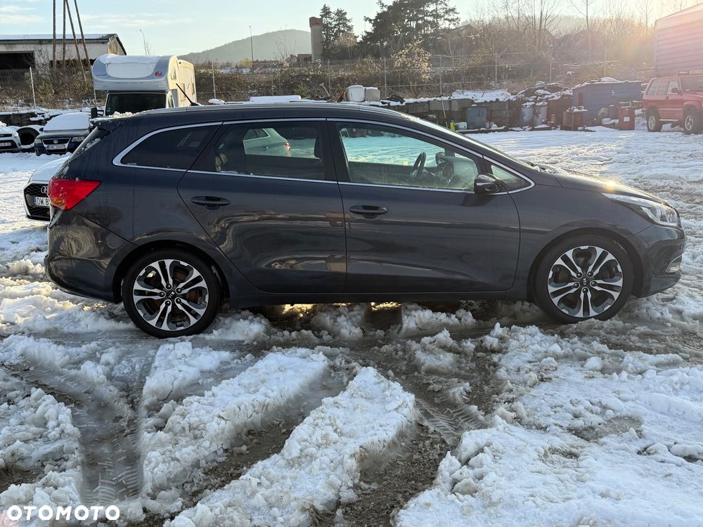 Kia Ceed 1.6 GDI DCT Platinum Edition - 10