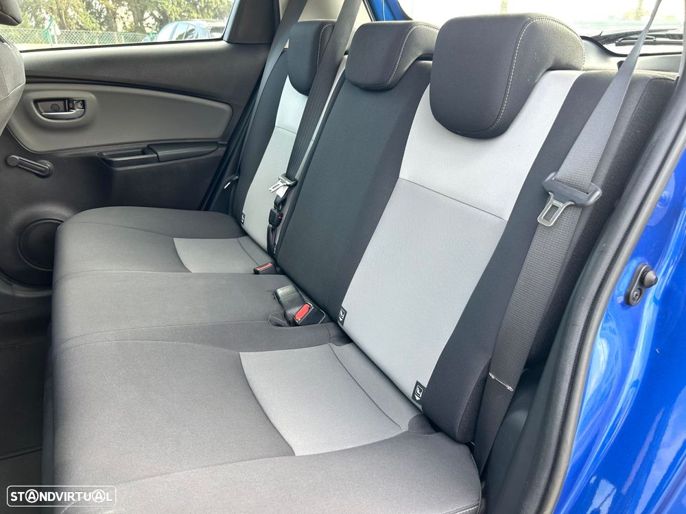 Toyota Yaris - 36