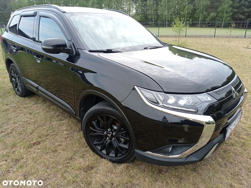 Mitsubishi Outlander - 1
