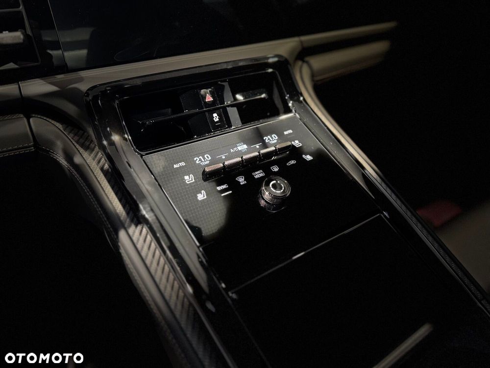 Porsche Panamera - 24