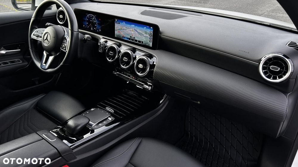 Mercedes-Benz Klasa A 200 Style 7G-DCT - 22