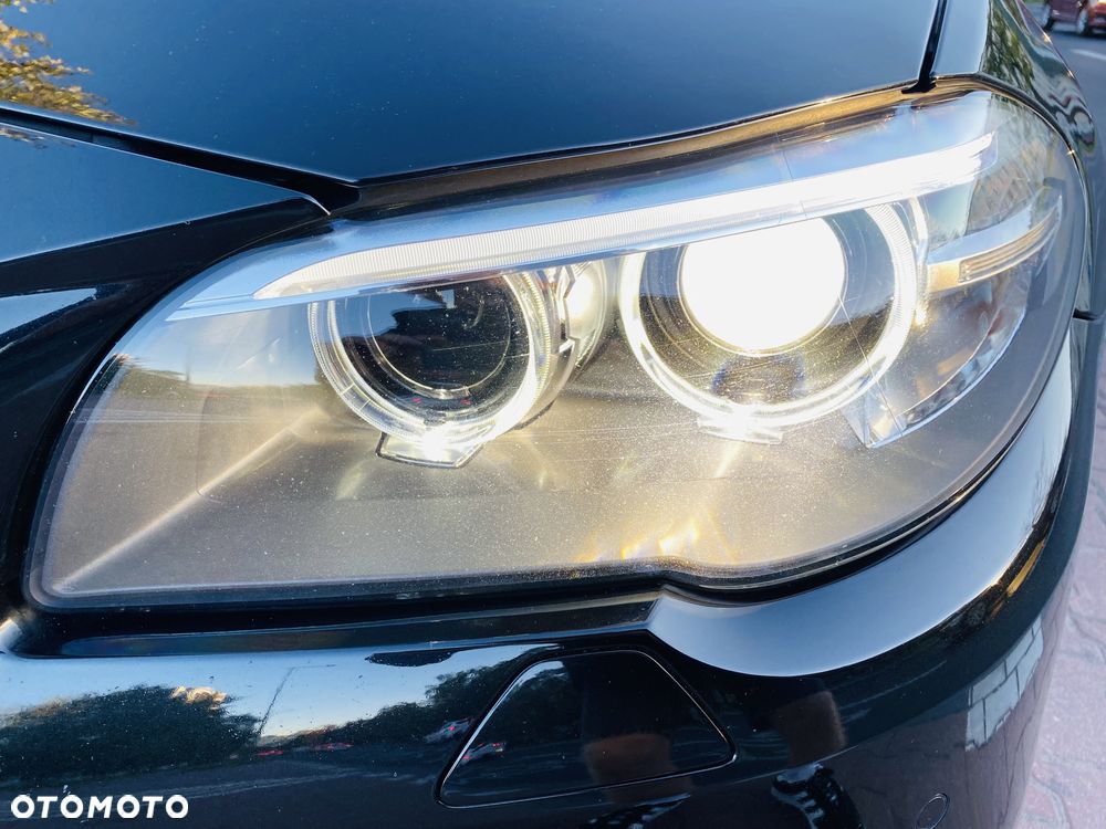 BMW Seria 5 525d xDrive Luxury Line - 4