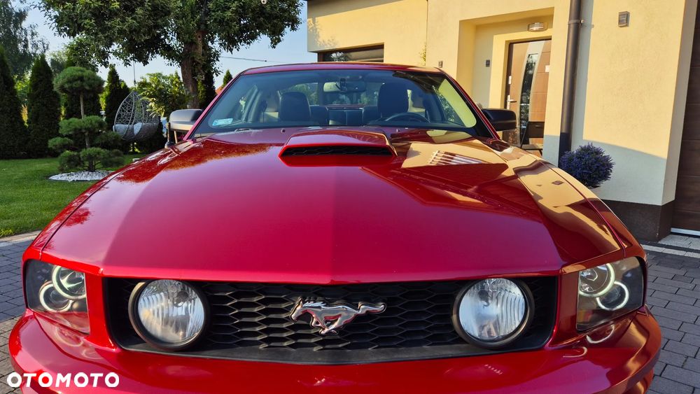 Ford Mustang 4.6 V8 GT - 25