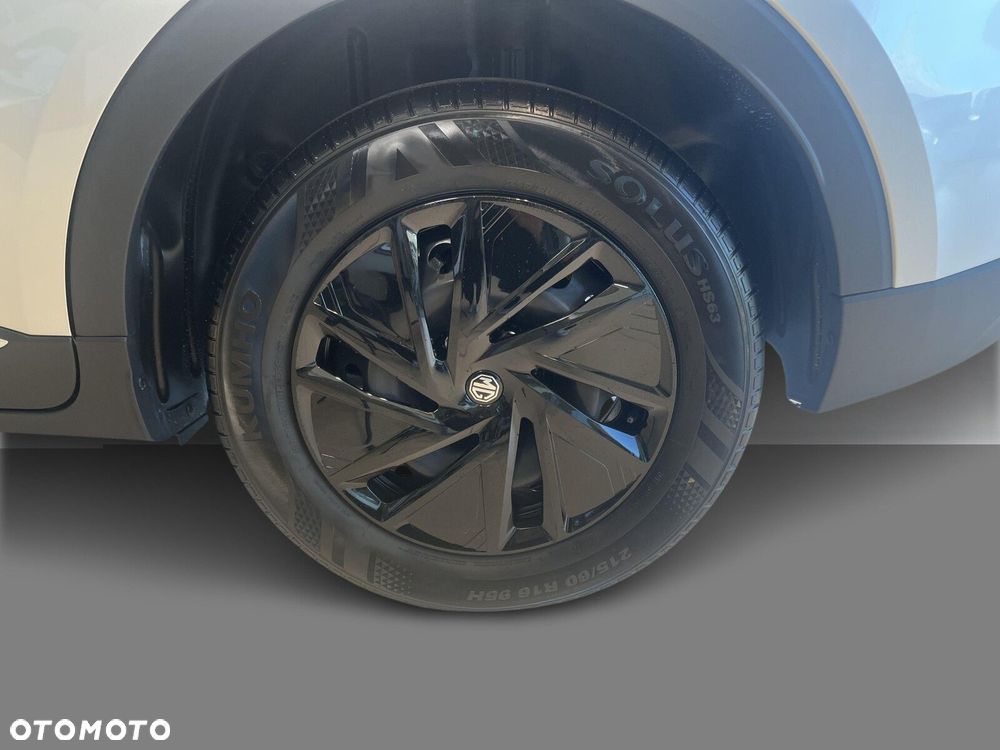 MG ZS Hybrid+ - 21