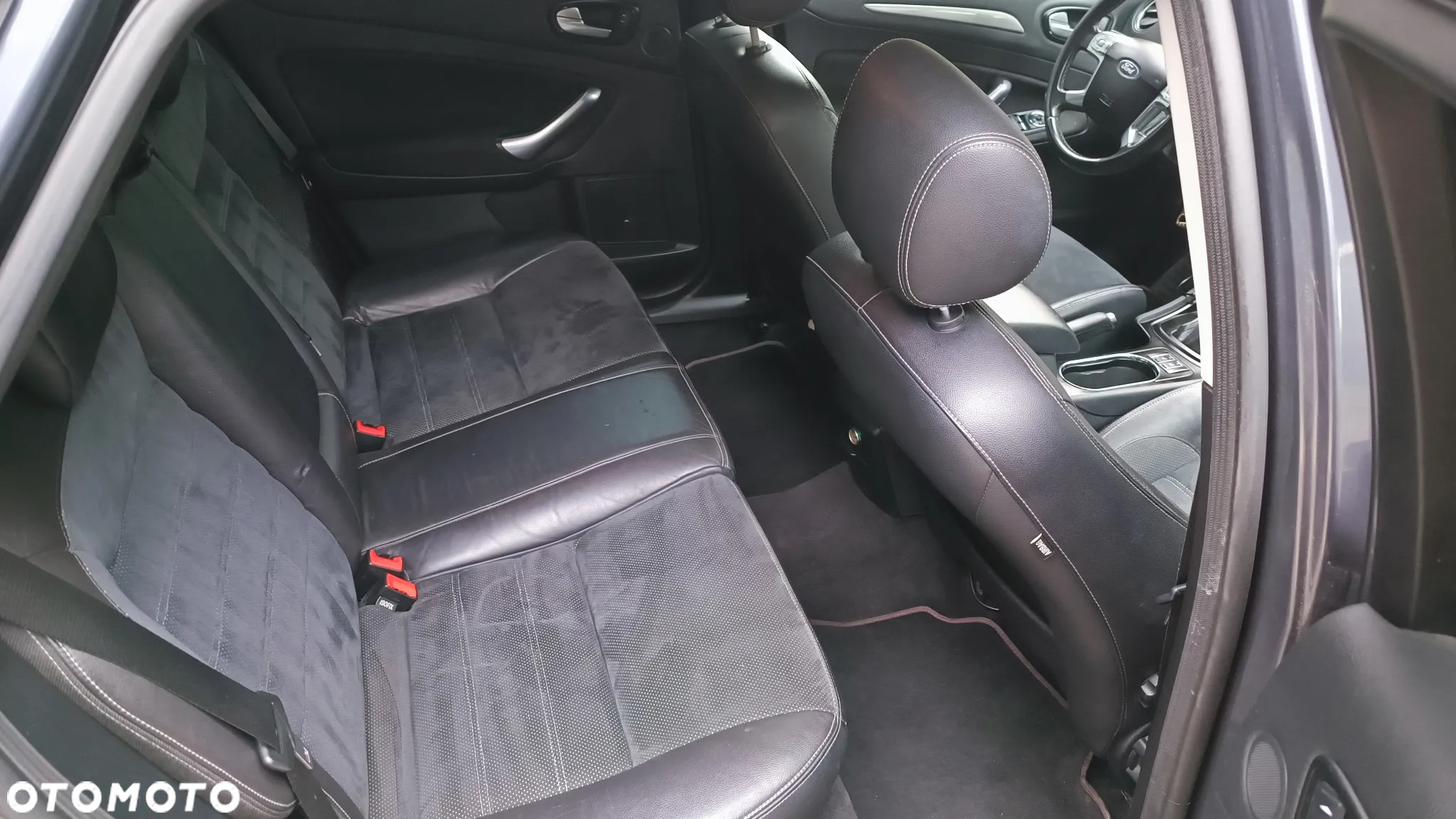 Ford Mondeo 2.0 TDCi Ambiente - 10