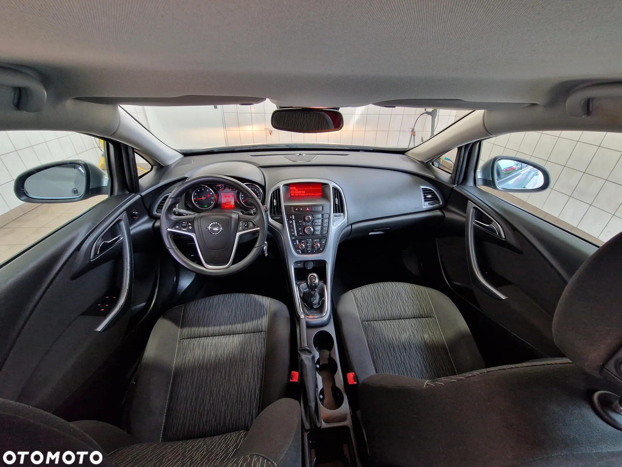 Opel Astra 1.4 Turbo Color Edition - 21