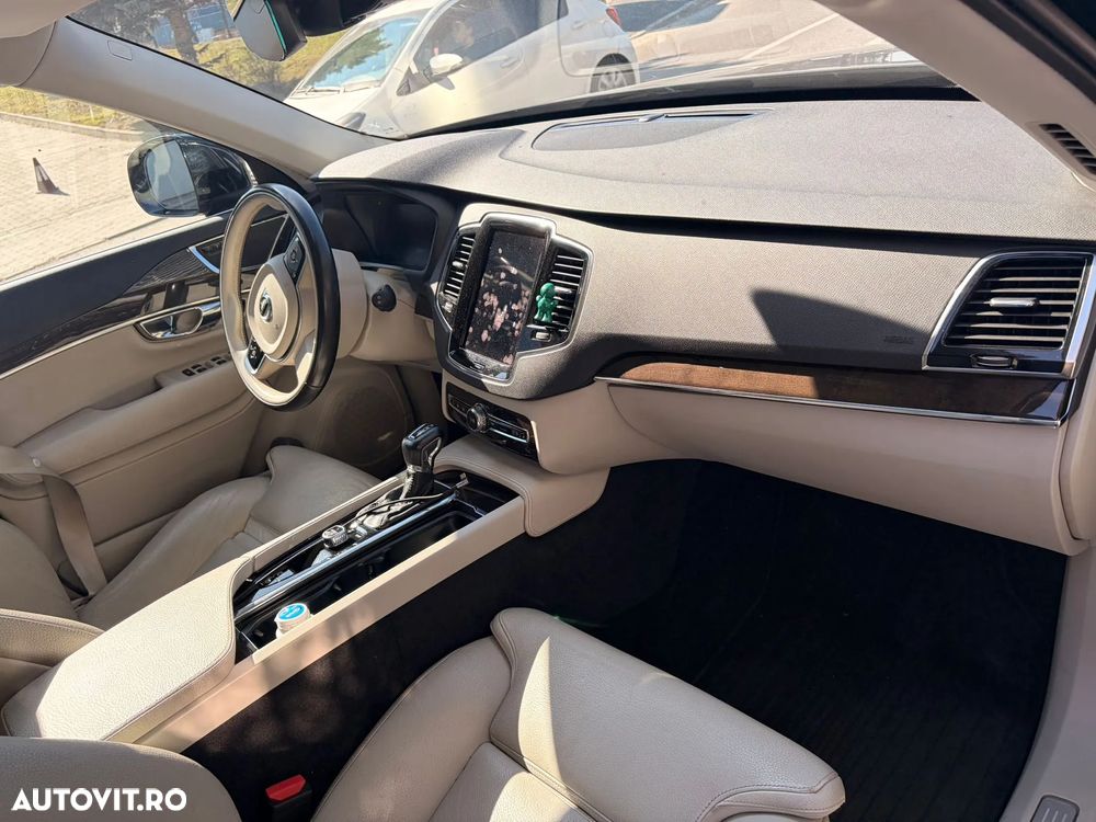 Volvo XC 90 D5 AWD Geartronic Kinetic - 3