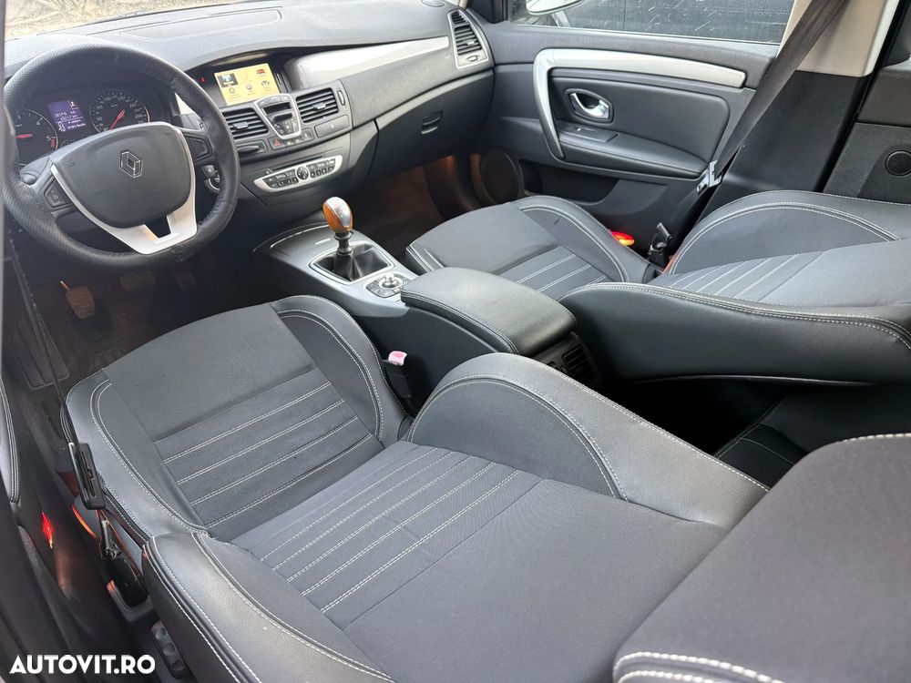 Renault Laguna - 10